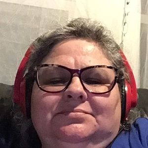 Meet your Posher, Suzanne